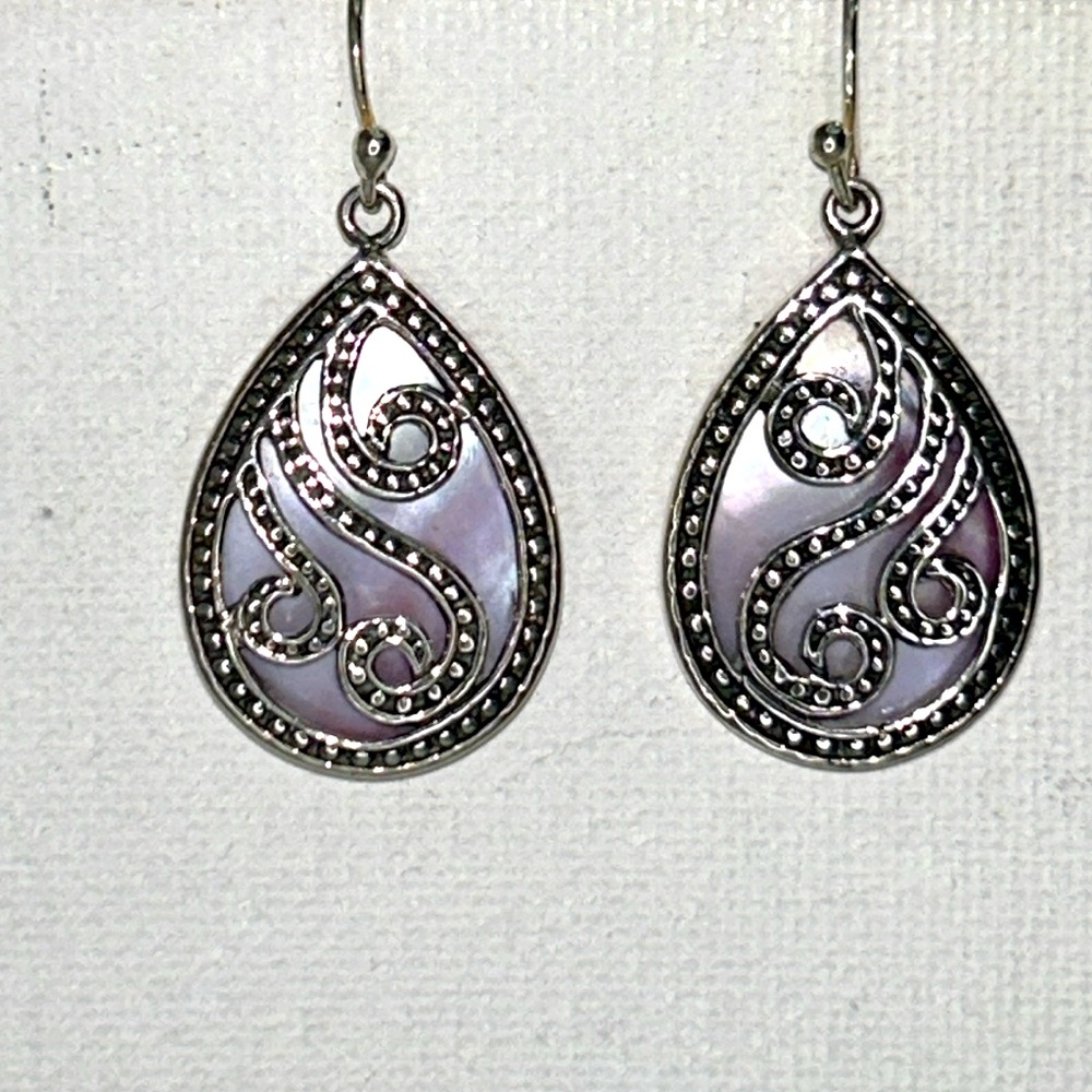 NWOT Samuel B. Sterling Silver Pink Mother of Pearl Designer Earrings  Bohemian